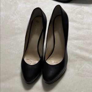 Black Women's Pumps